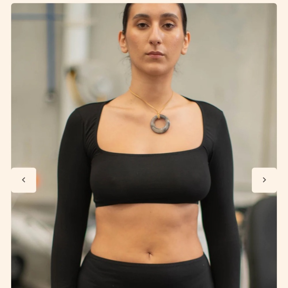 Hara the label Charlotte crop